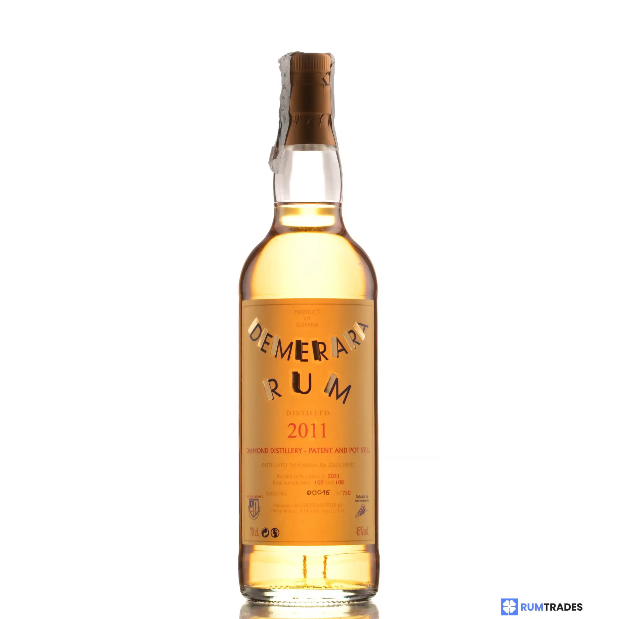 High resolution image of Moon Import Diamond Demerara Rum 2011