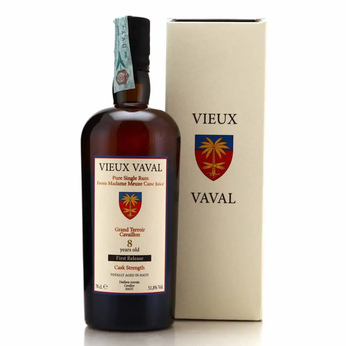 Image of the front of the bottle of the rum Vieux Vaval (First Release)