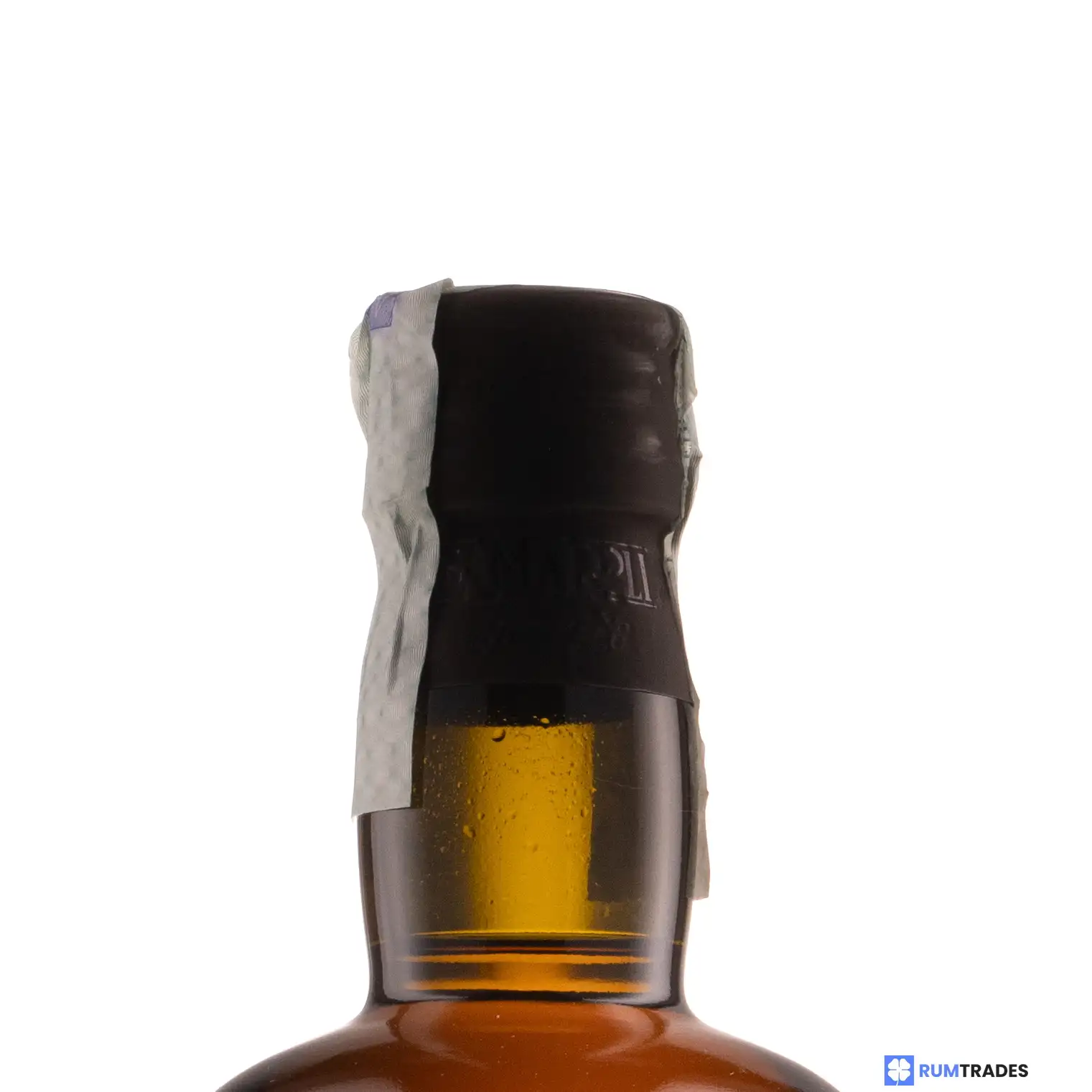 High resolution image of Samaroli Guadeloupe Rum 2013