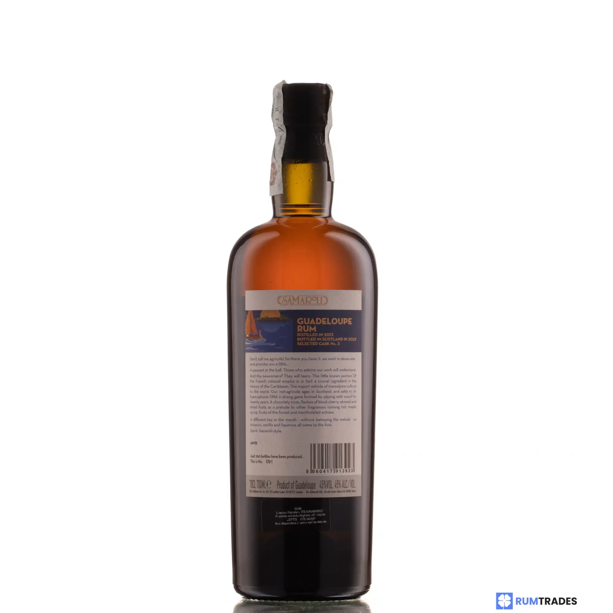 High resolution image of Samaroli Guadeloupe Rum 2013