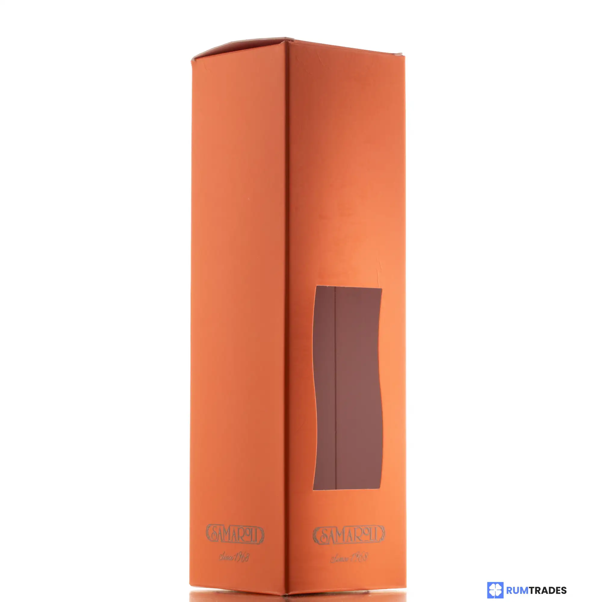 High resolution image of Samaroli Guadeloupe Rum 2013