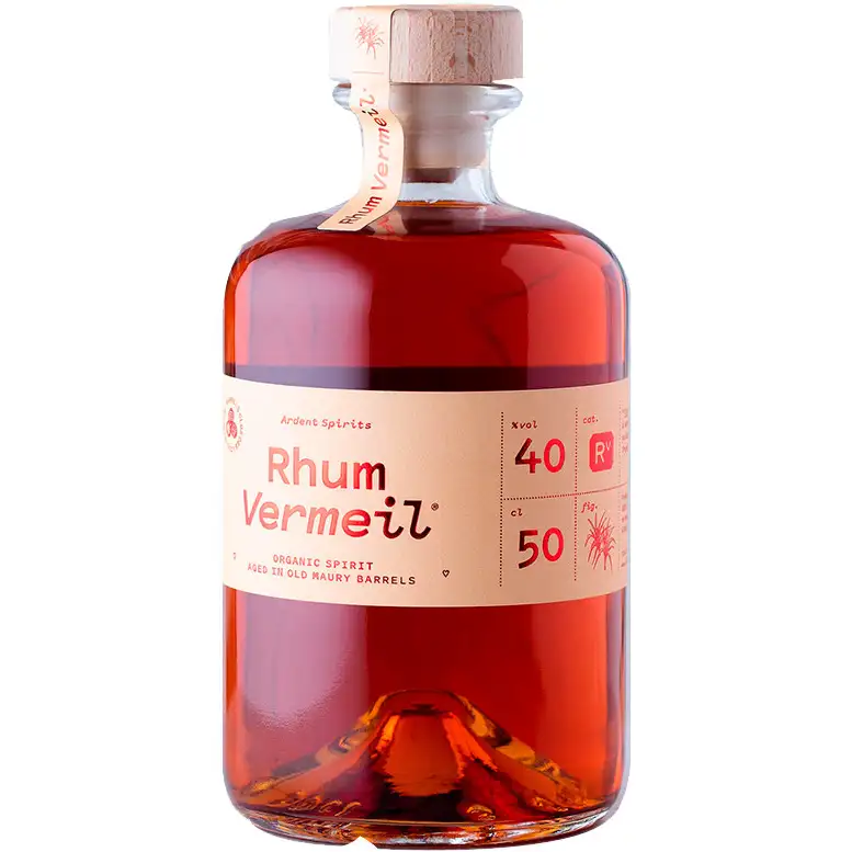 Bottle of les vintrépides Rhum Vermeil